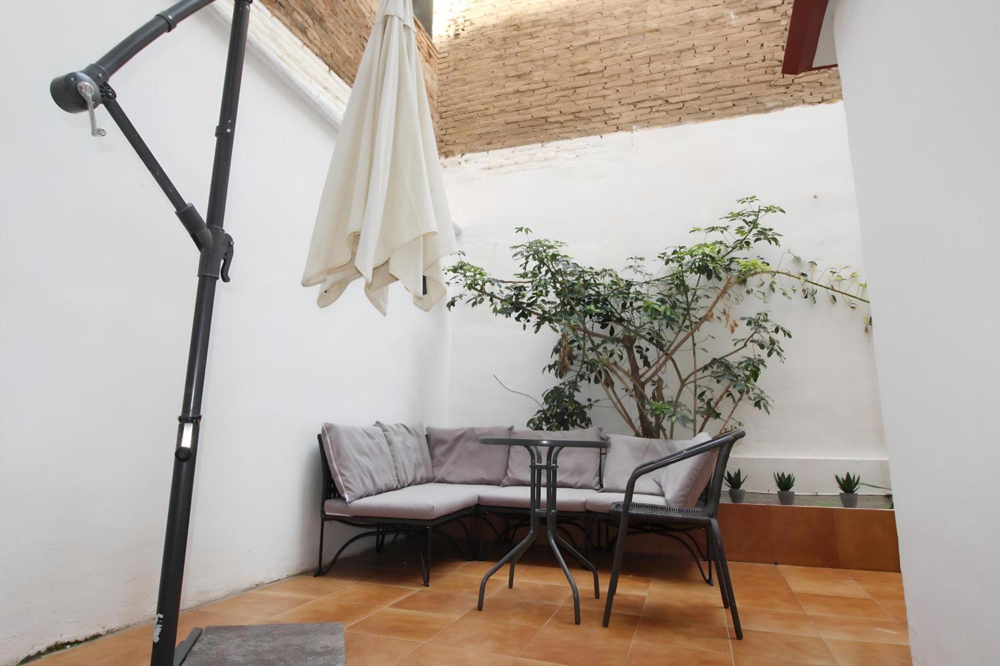 Increible Apartamento Con Terraza Al Lado De Torres De Quart Valencia Bagian luar foto